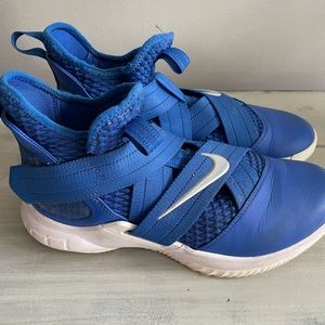 Nike LeBron Soldier 12